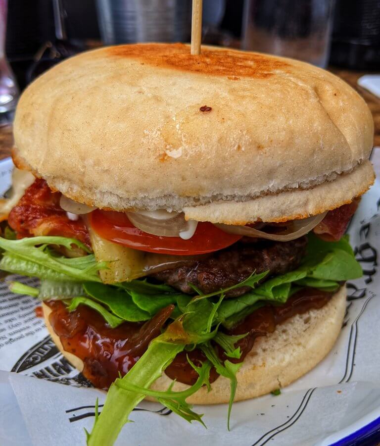 Burger, One of the 10 that feature on the must eats food in New Zealand List