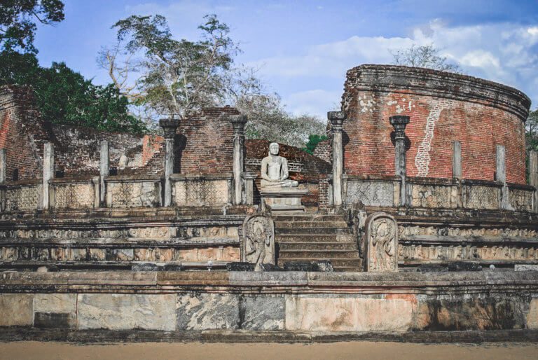 Polonnaruwa- A Ancient Place to Visit in Sri Lanka