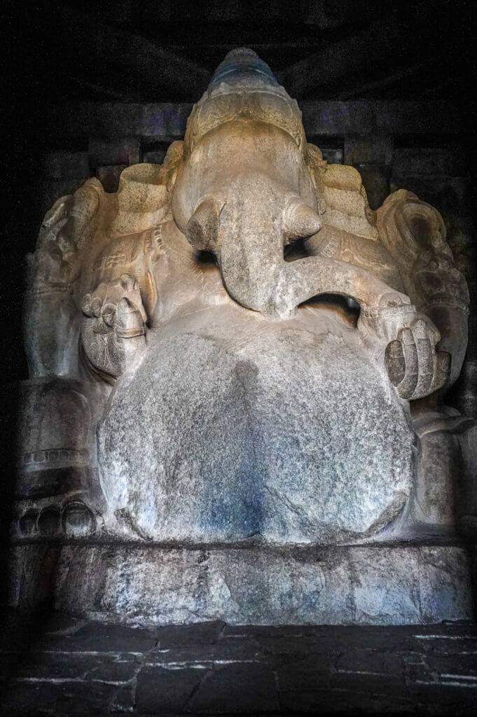 Kadalekalu Ganesha Hampi