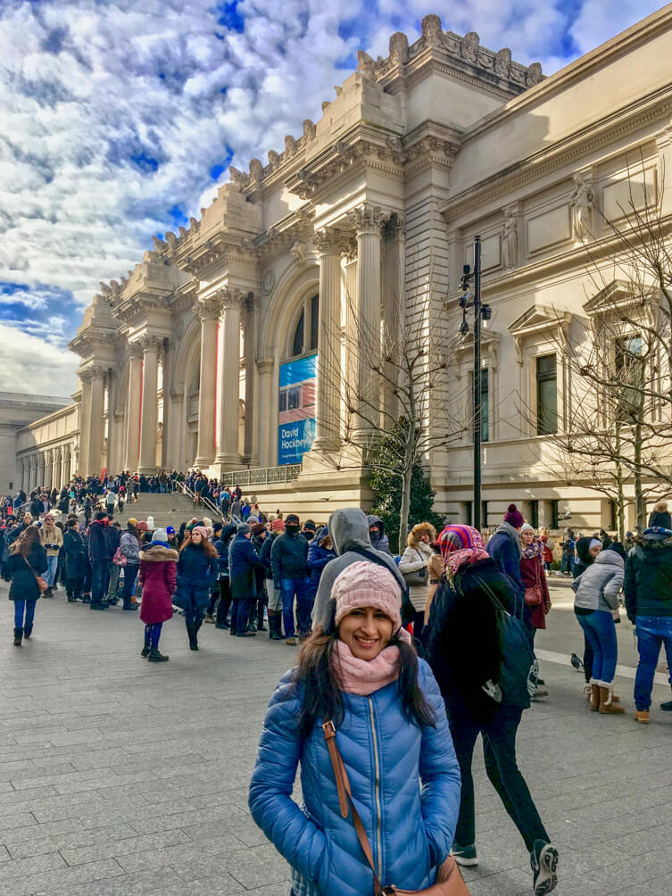 A long queue at the Metropolitan Museum of Art in New York (MET). Travel tip - You can avoid it by buying a skip the line ticket 