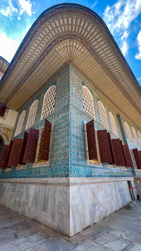 Colourful building in the Topkapi Palace: the residence of Ottoman Sultans