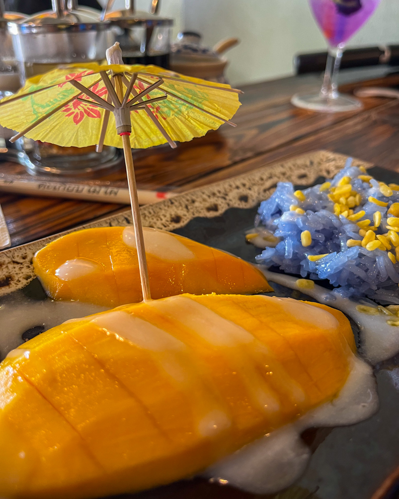 Mango and Sticky Rice - an excellent dish for vegetarians in Thailand