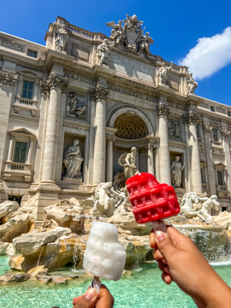 Colossoeum Shaped Popsicles from Luccianos in Rome