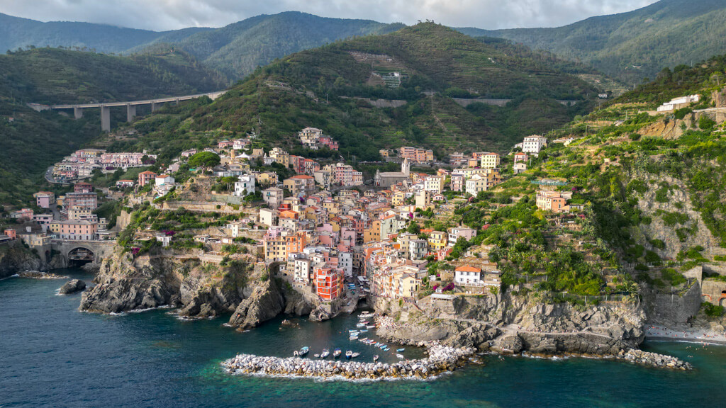Riomaggiore: one of the stunning 5 towns of cinque terre