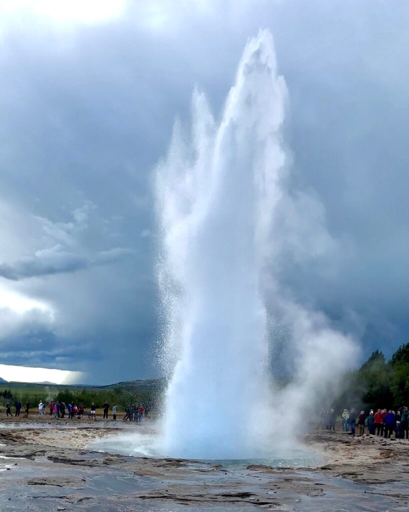 10-Day Iceland Itinerary: An Unforgettable Road Trip 17 Strokkur Geyser erupting