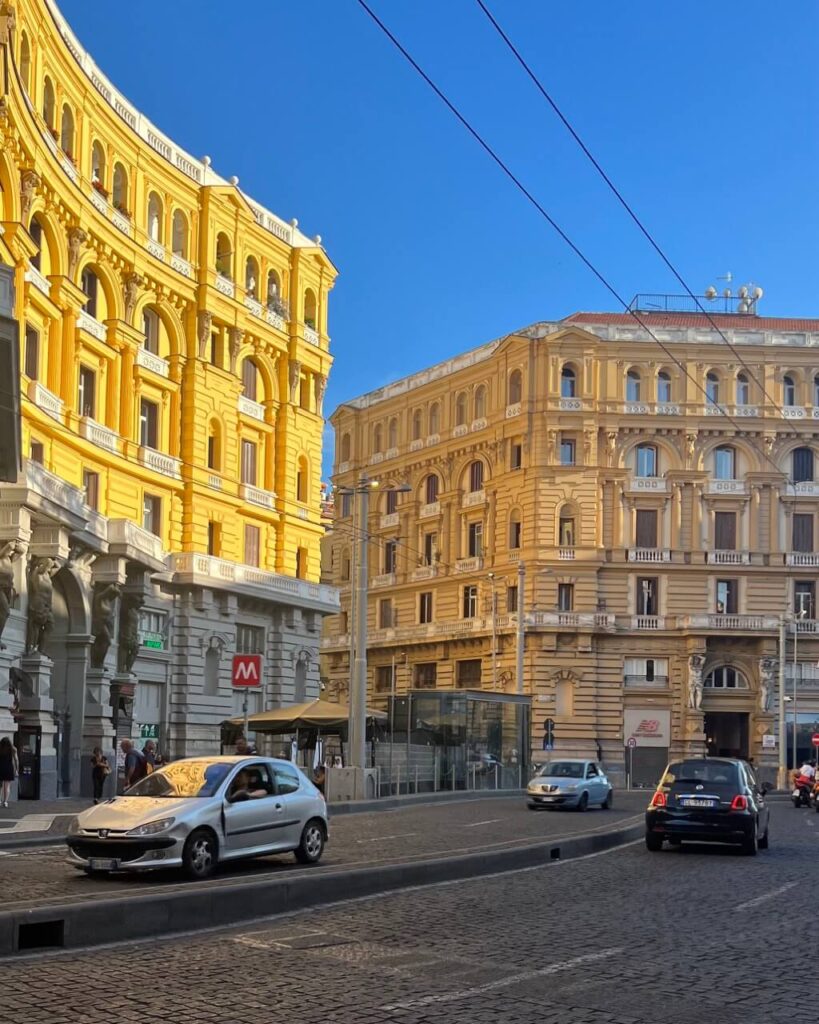 Streets and buildings of Napels