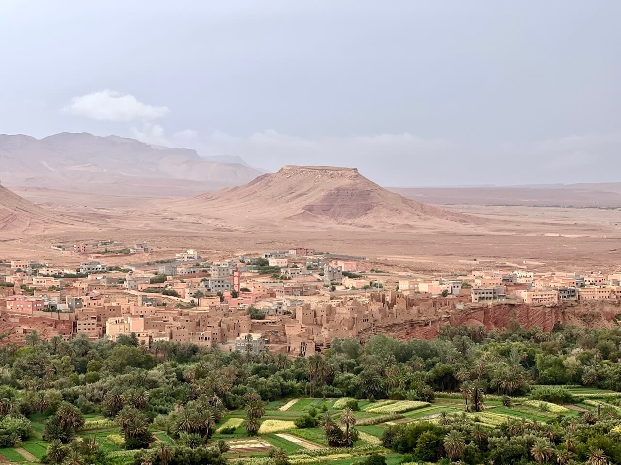 A panoramic view of Morocco’s countryside, best explored by car. Renting a car in Morocco allows for spontaneous stops at breathtaking landscapes.